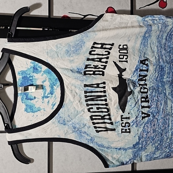 Virginia Beach Memorabilia Blue White Shark Tank Top Size Medium - Picture 2 of 5